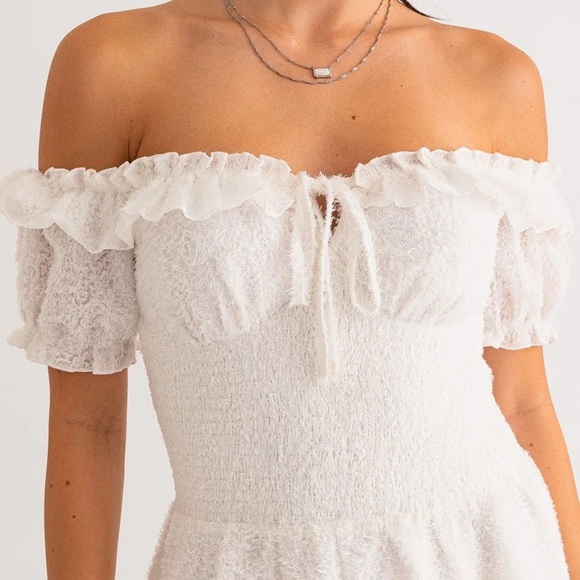 NWTS Le Lis White Boho "Carolina" Mini Dress XS Off The Shoulder - Picture 2 of 13